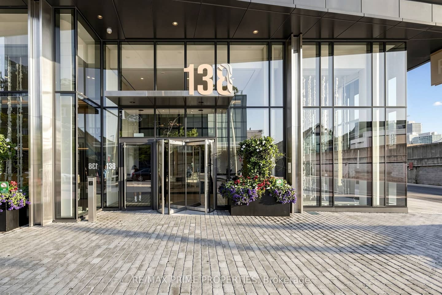 138 Downes Street 4302, Toronto, ON M5E 0E4