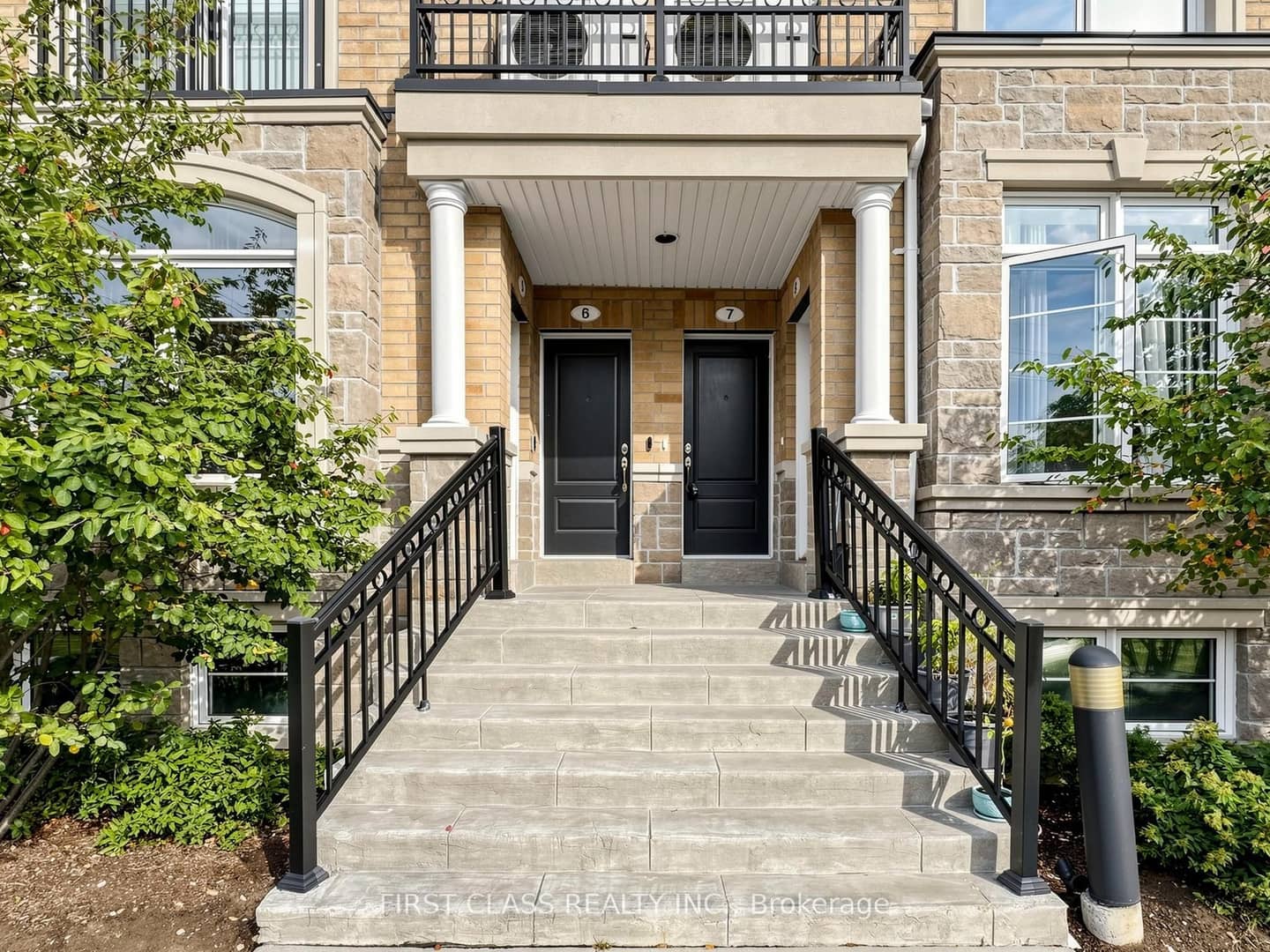 37 Drewry Avenue 7, Toronto, ON M2M 0B4
