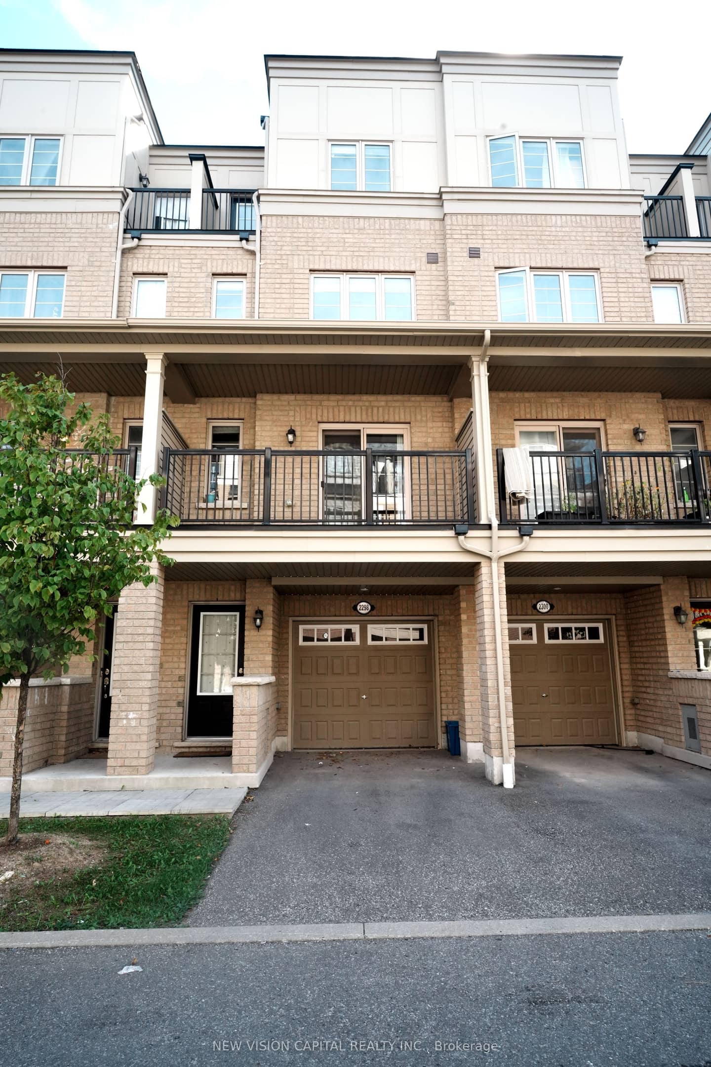 2298 Chevron Prince Path, Oshawa, ON L1L 0K8