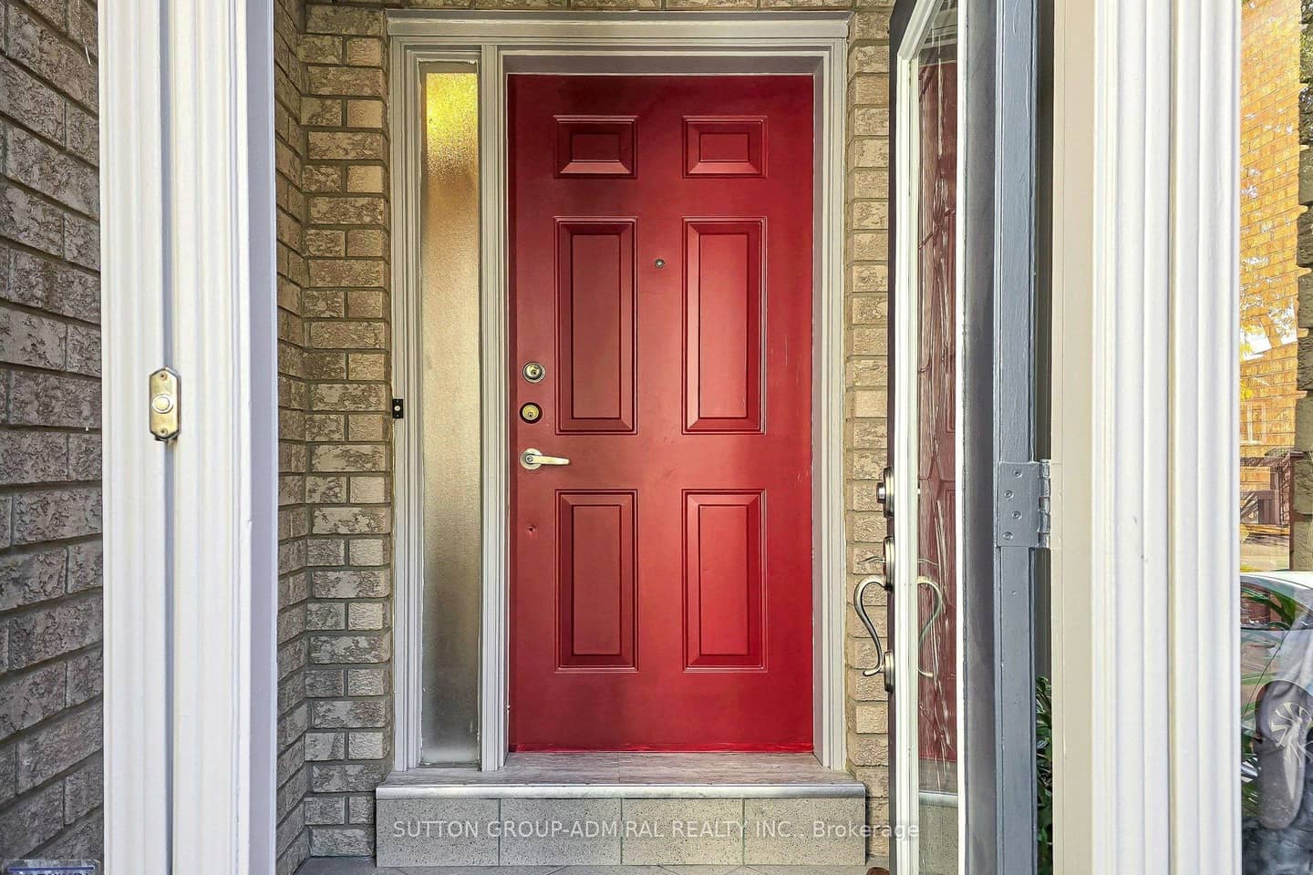 43 Berwick Crescent, Richmond Hill, ON L4C 0B8