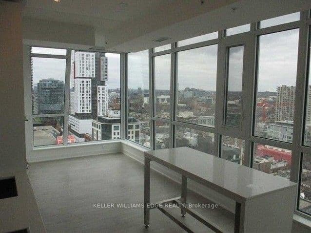 30 Nelson Street 2009, Toronto, ON M5V 0H4