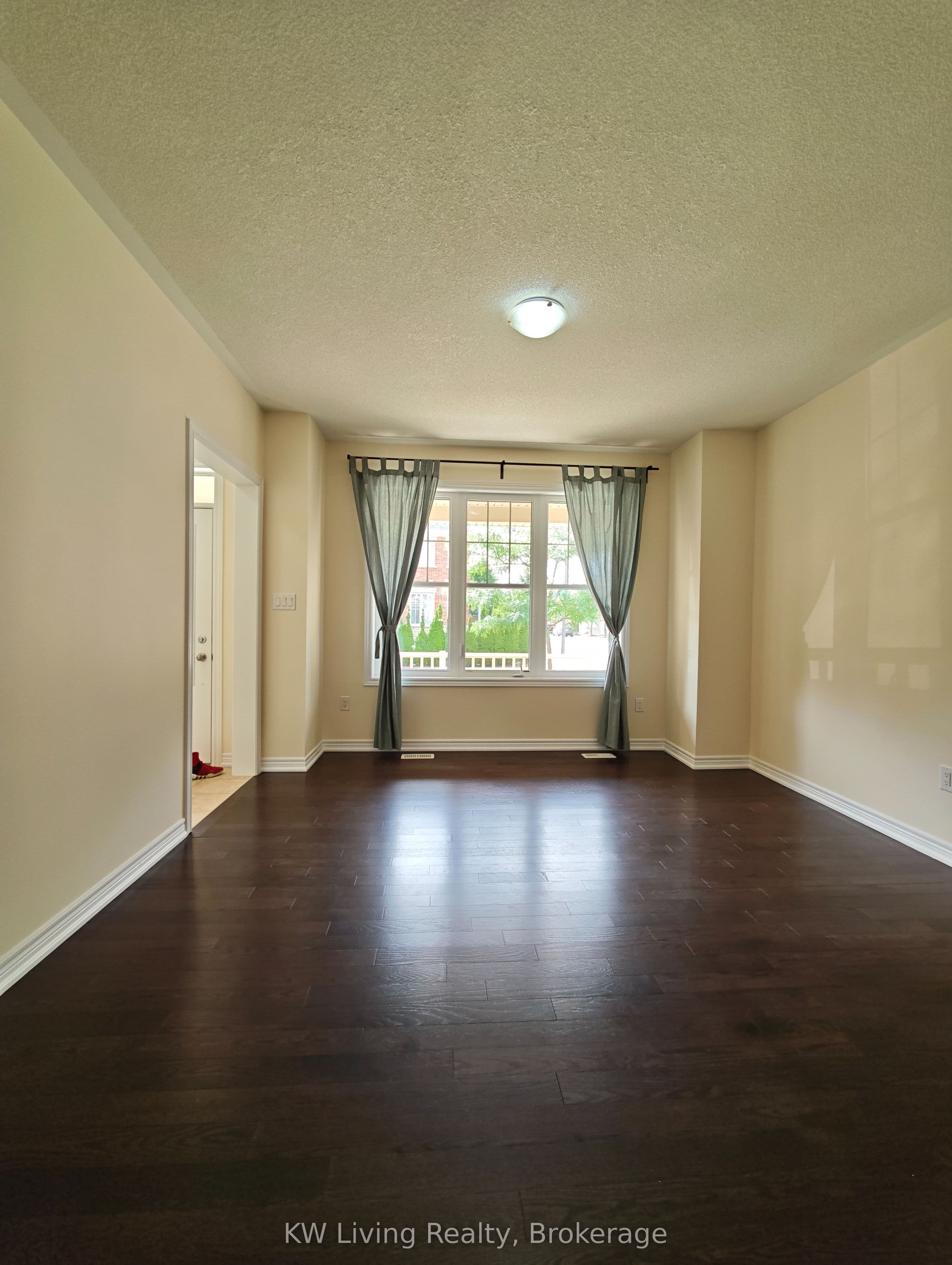 109 Cornwall Drive, Markham, ON L6B 0Y8