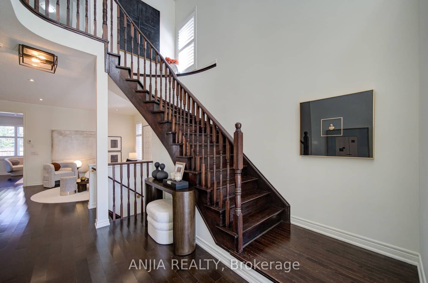 68 Old Field Crescent, East Gwillimbury, ON L9N 0A4