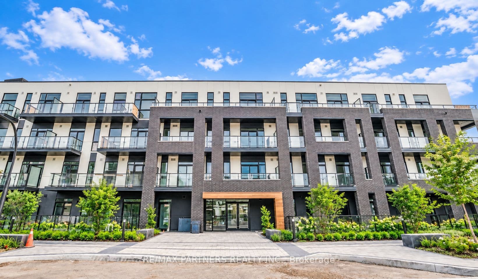 1 Climo Lane 202, Markham, ON L6E 0V8