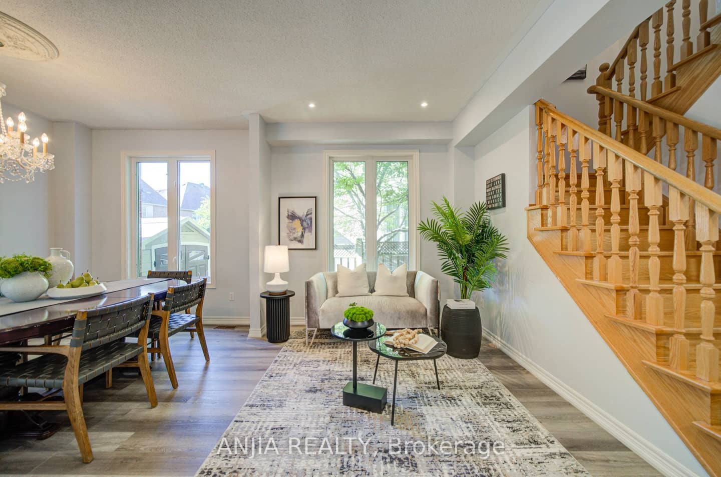 16 Forest Manor Place, Markham, ON L6E 1E7