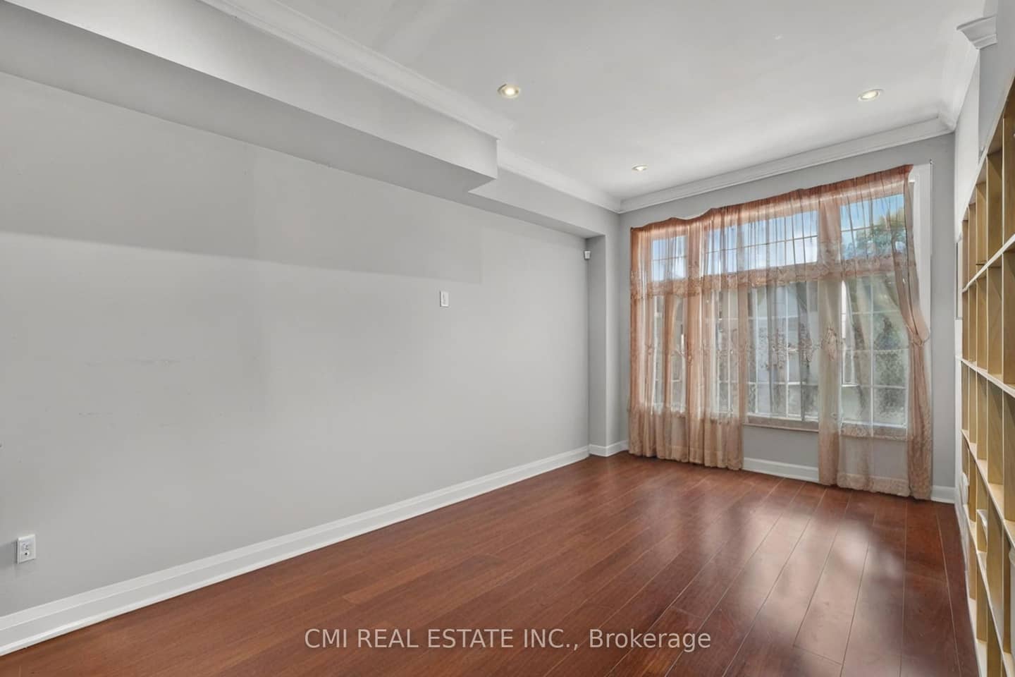 22 Jeavons Avenue, Toronto, ON M1K 1S8