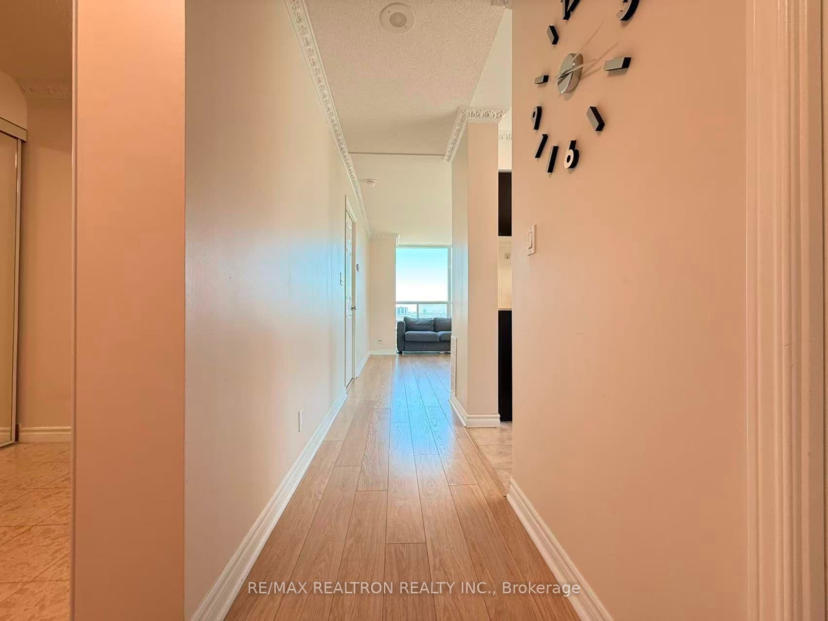 68 Grangeway Avenue 1010, Toronto, ON M1H 0A1