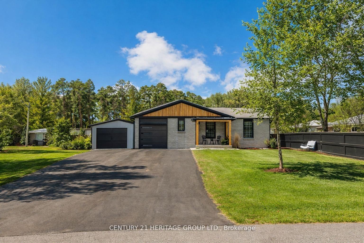 7 Crawford Circle, New Tecumseth, ON L0G 1A0