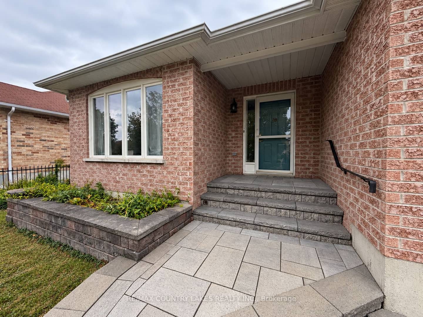 43 Elmwood Avenue, Brock, ON L0K 1A0