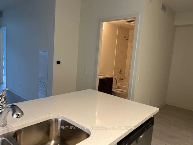 4955 Yonge Street 2710, Toronto, ON M2N 0L8
