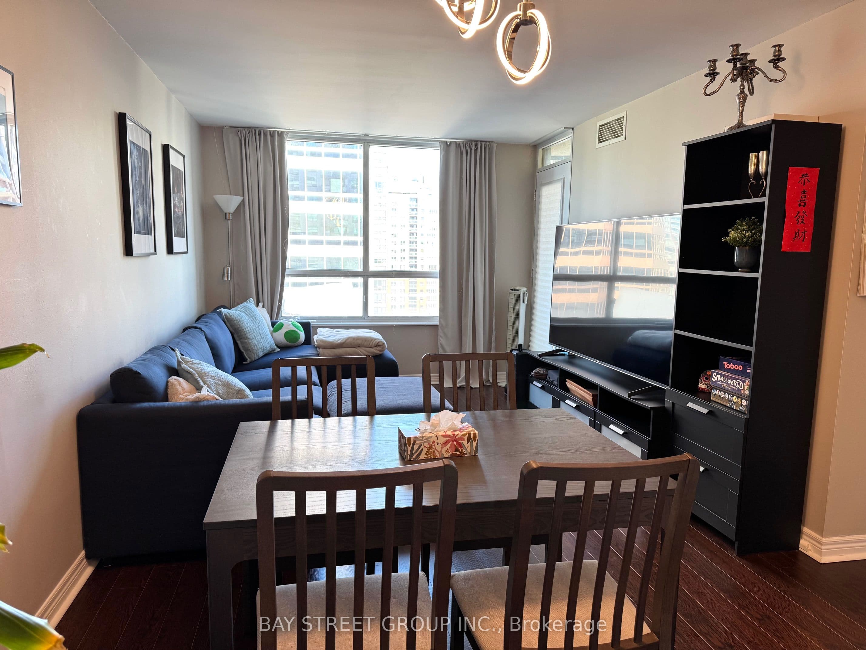 18 Parkview Avenue 1203, Toronto, ON M2N 7H7
