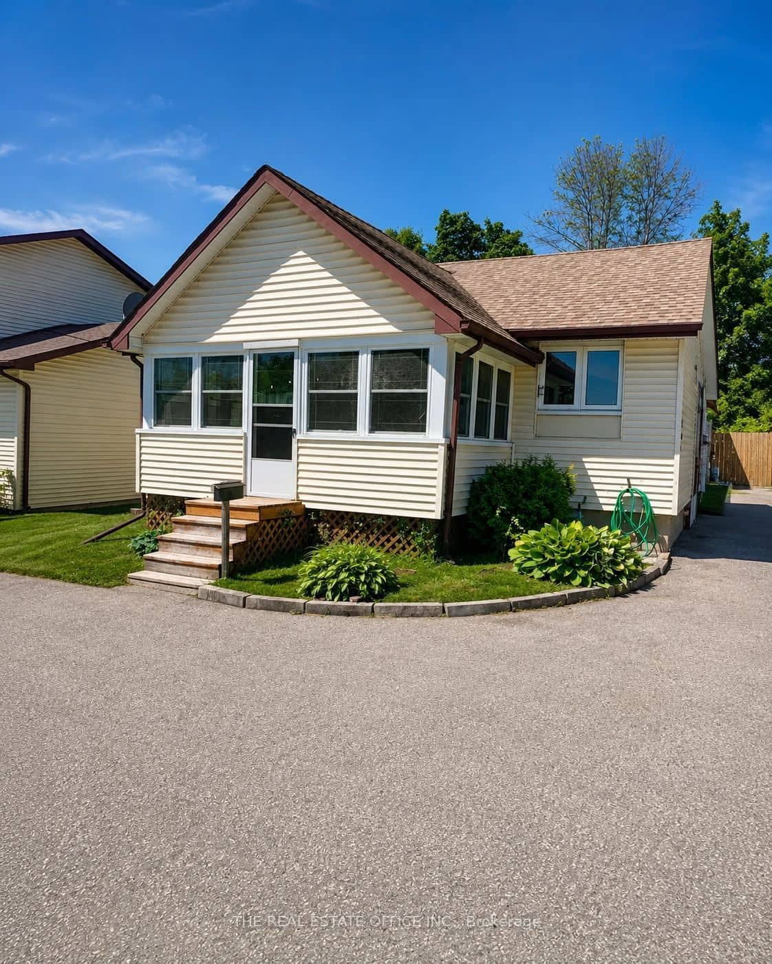 265 Pasadena Drive, Georgina, ON L4P 2Z1