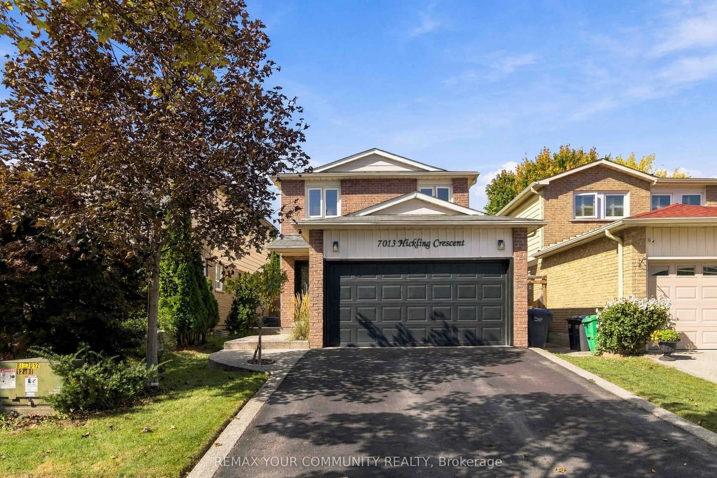 7013 Hickling Crescent, Mississauga, ON L5N 5A6