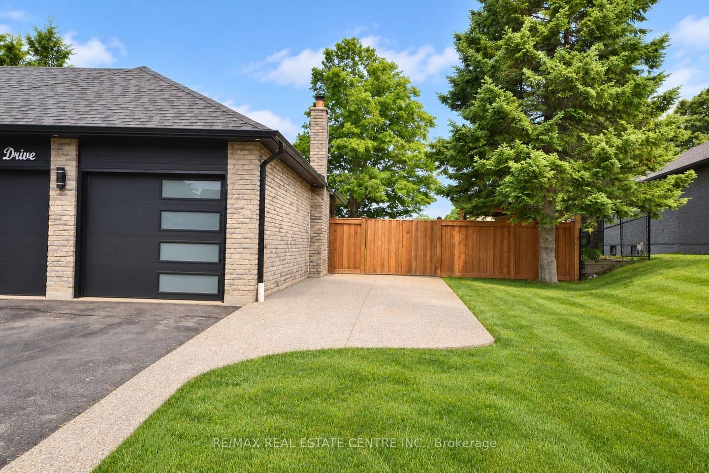 8 Kevinwood Drive, Caledon, ON L7K 0Z1
