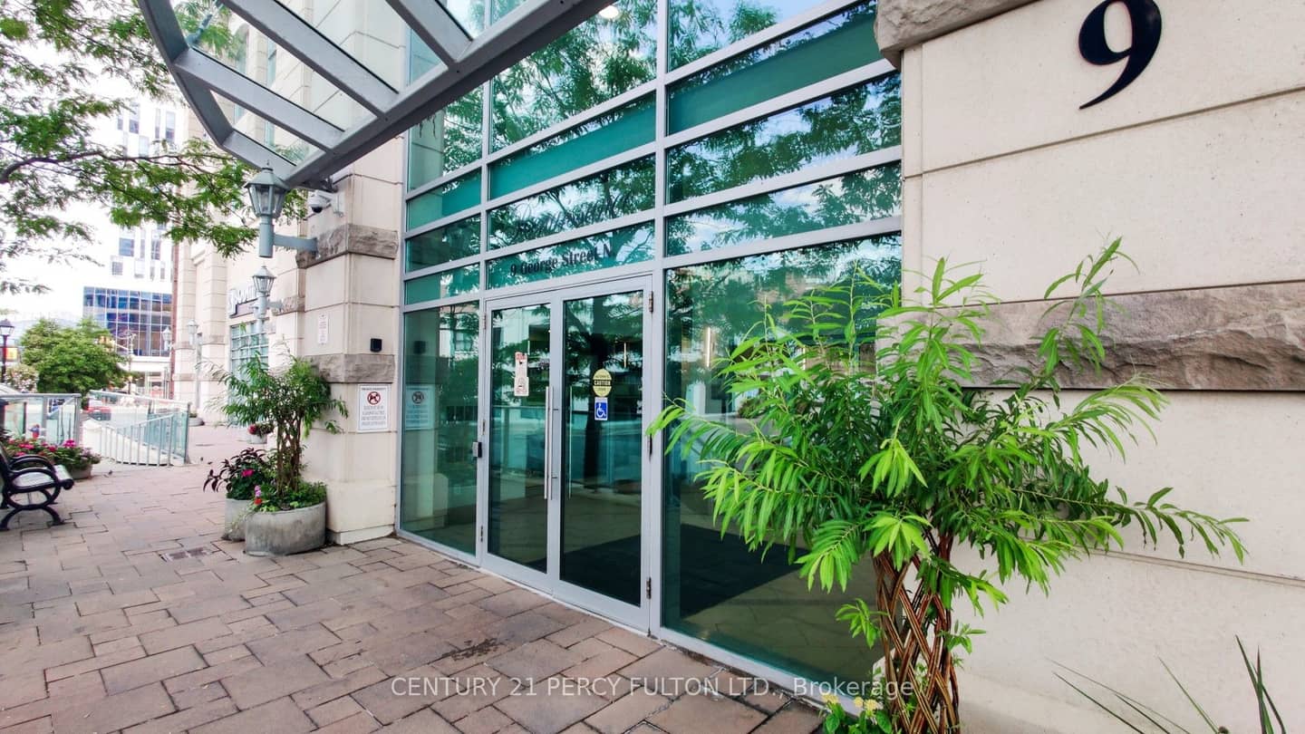 9 George Street N 1612, Brampton, ON L6X 0T6