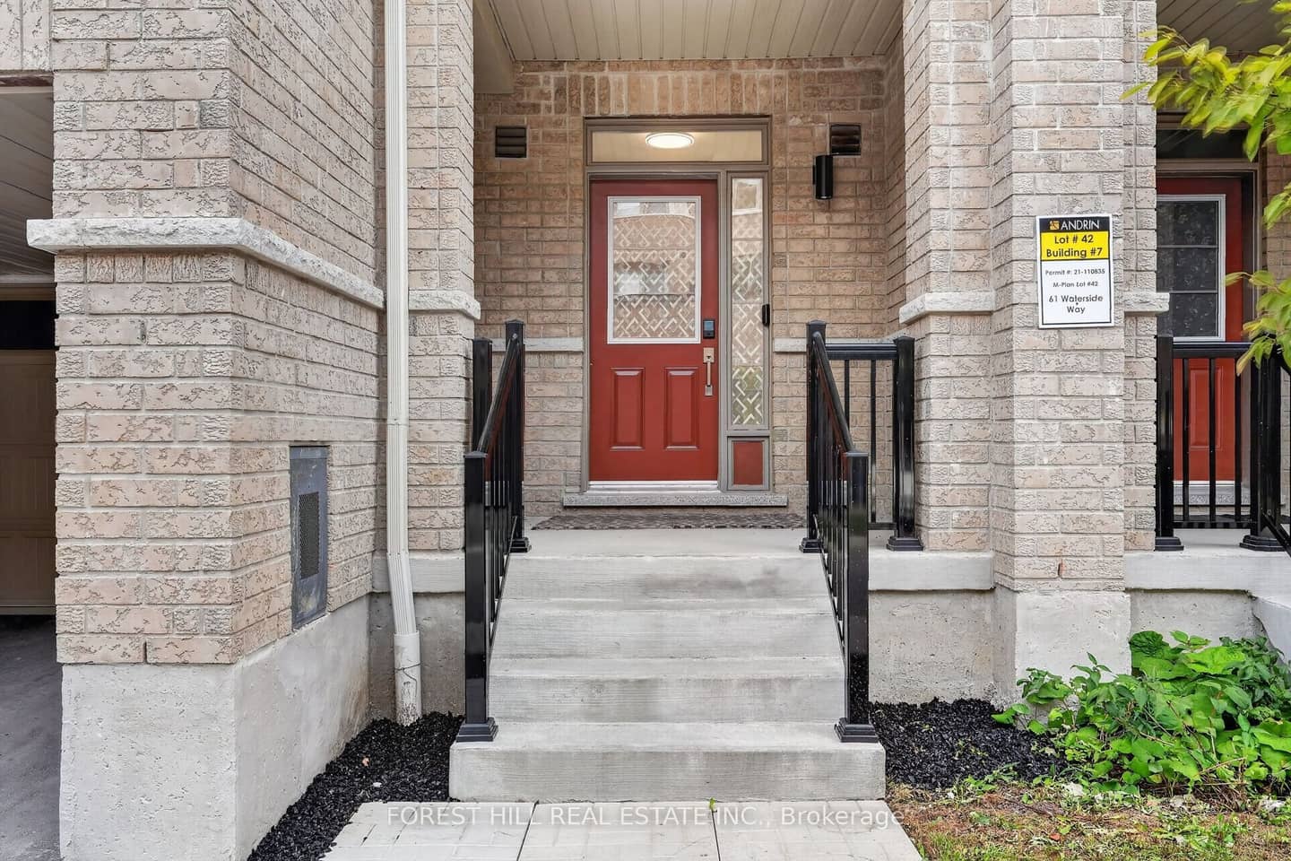 63 Waterside Way, Whitby, ON L1N 1B3