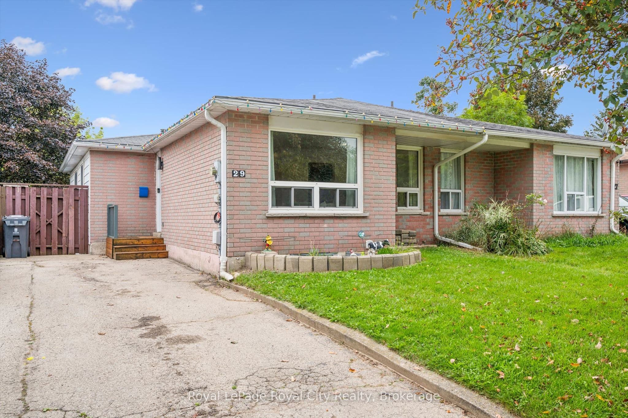 29 Mcilwraith Crescent, Guelph, ON N1E 6J4