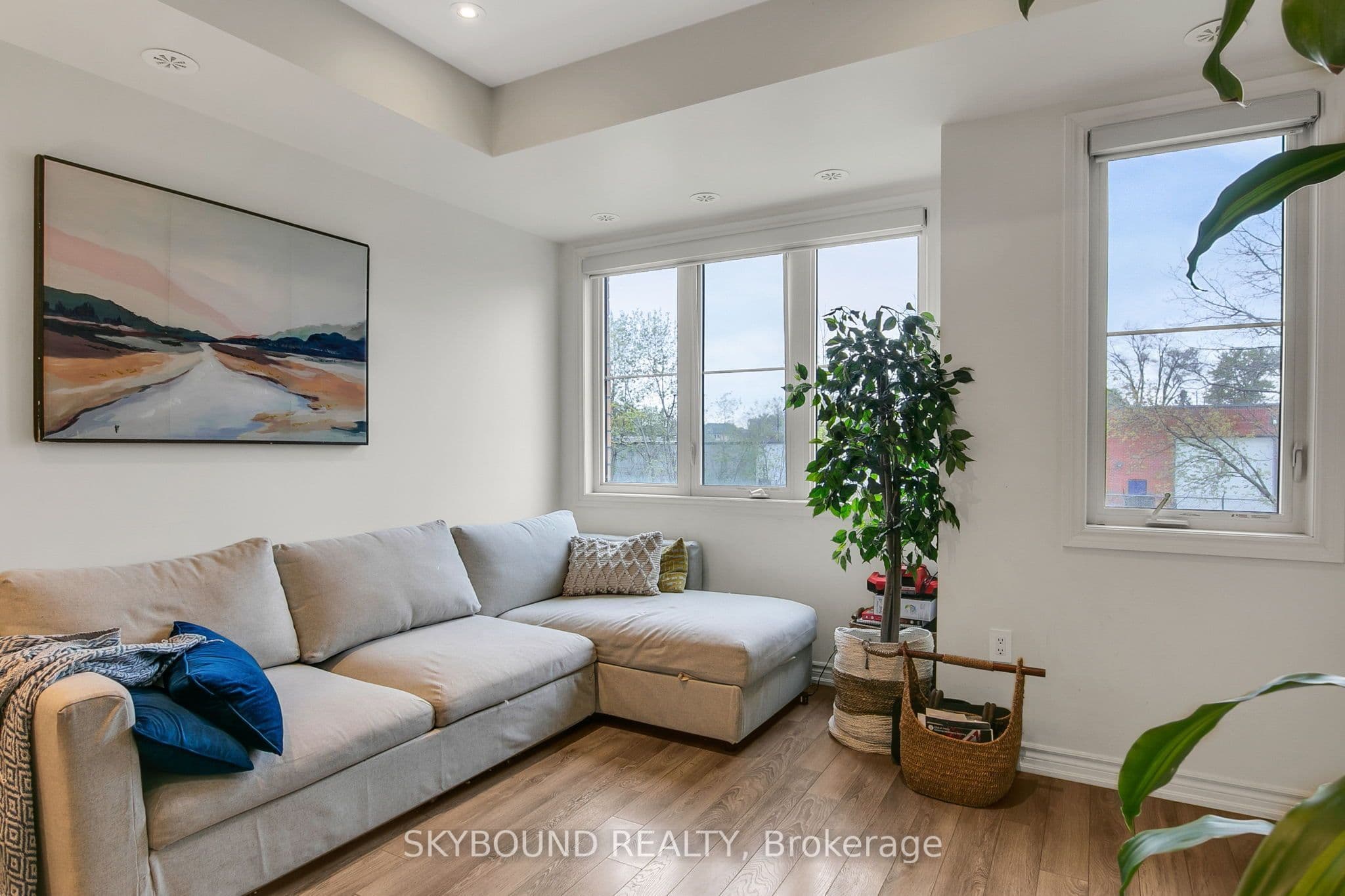 380 Hopewell Avenue, Toronto, ON M6E 2S2