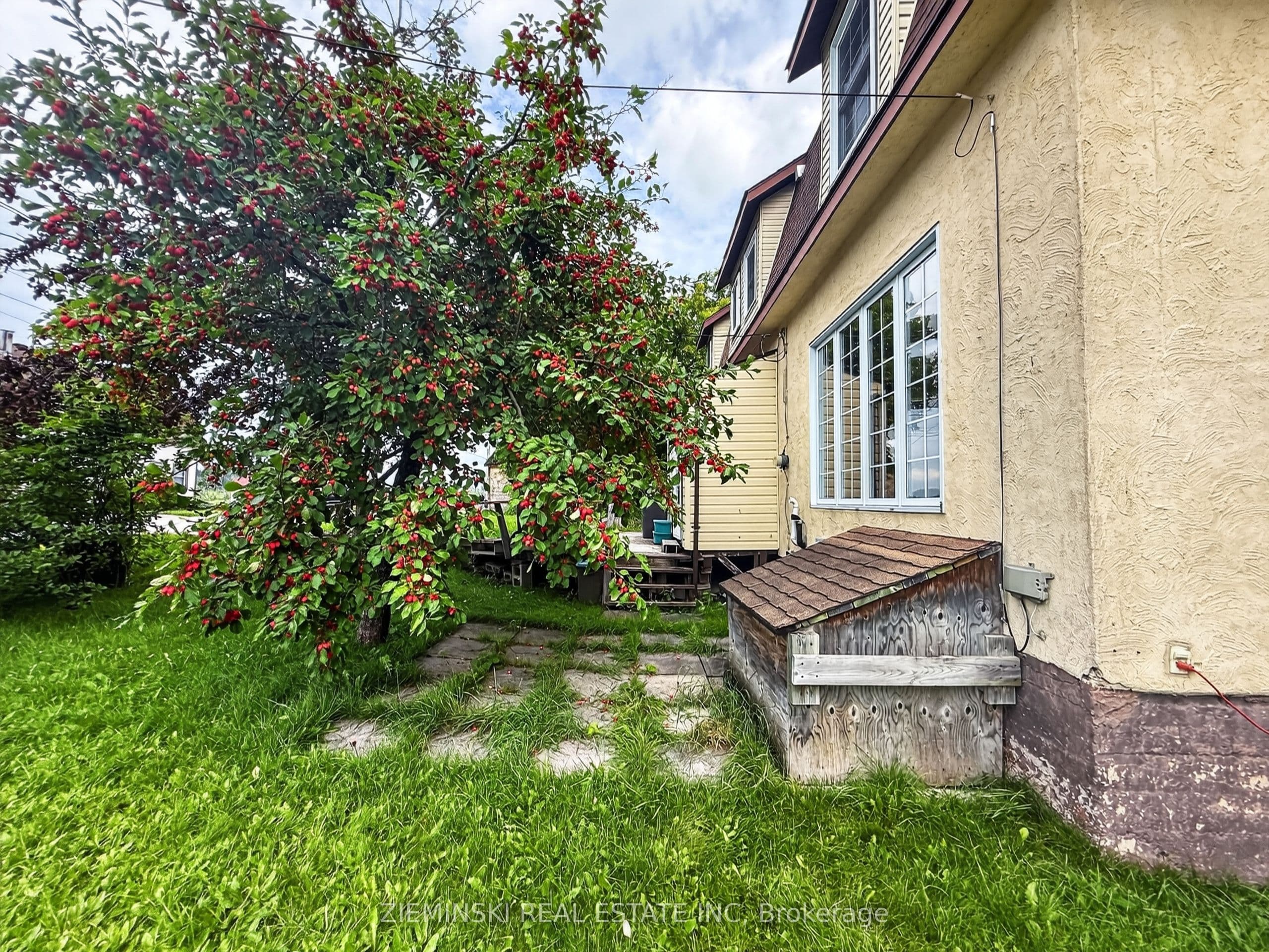 106 Argyle Avenue, Iroquois Falls, ON P0K 1E0
