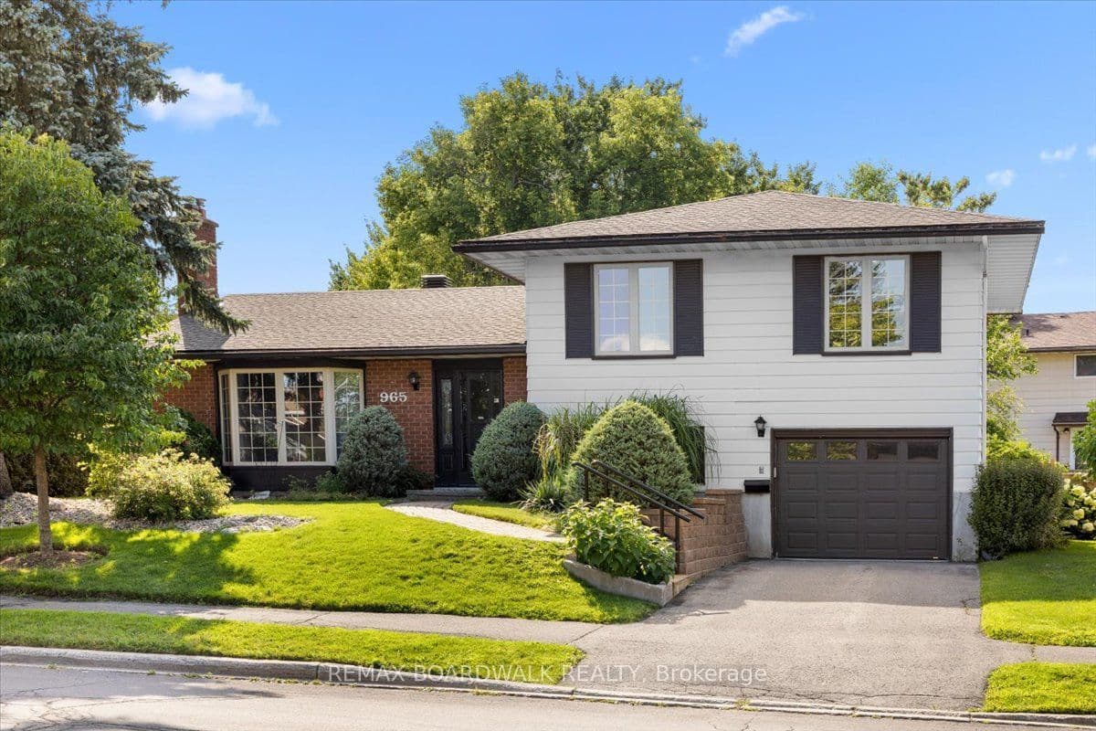 965 Cahill Drive W, Hunt Club - Windsor Park Village and Area, ON K1V 9H9