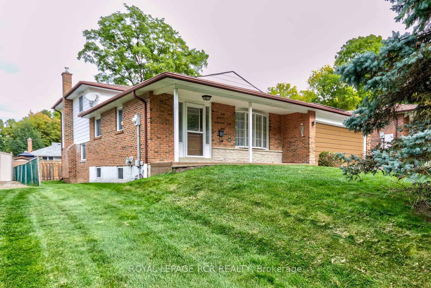 115 Meadowvale Court, Caledon, ON L7E 3H3