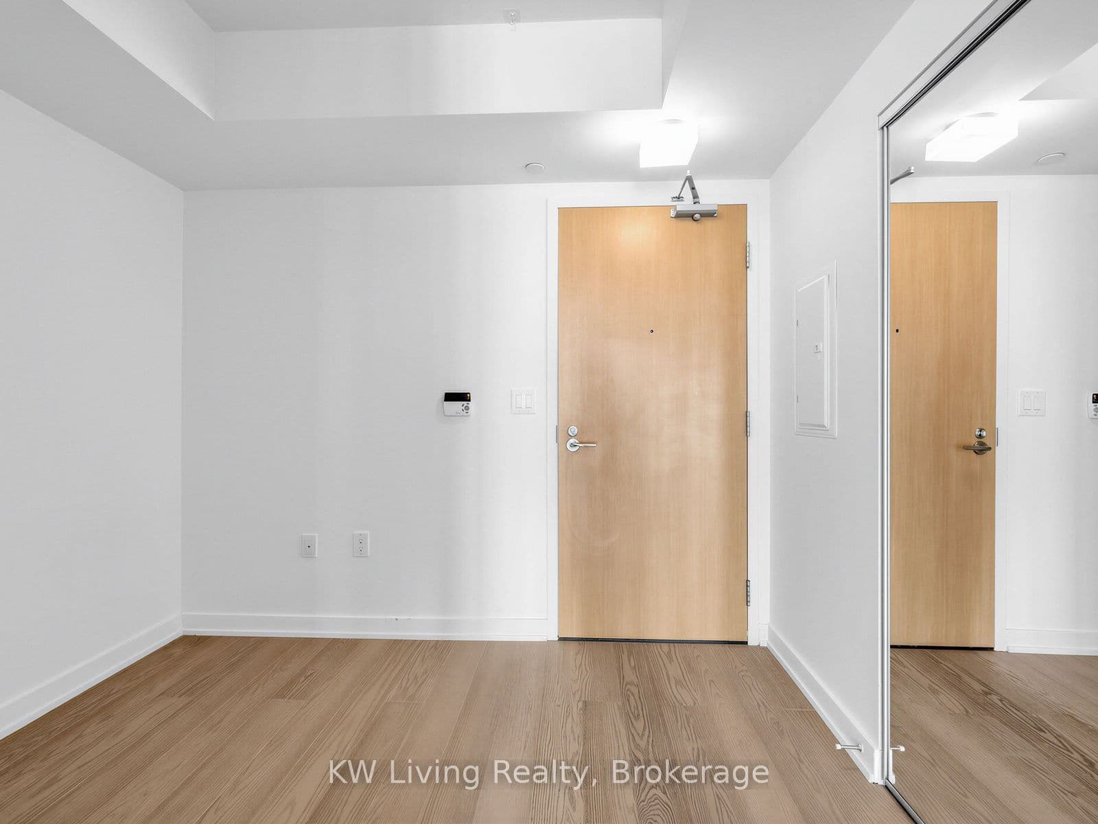 11 Wellesley Street 4309, Toronto, ON M4Y 1E8