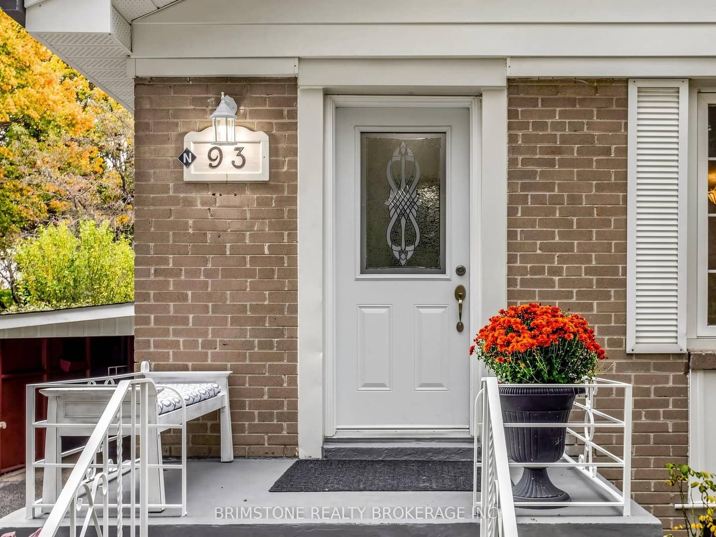 93 Bayview Parkway, Newmarket, ON L3Y 3W2
