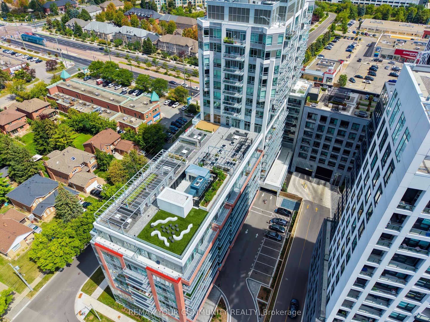 8888 Yonge Street 322, Richmond Hill, ON L4C 6Z1