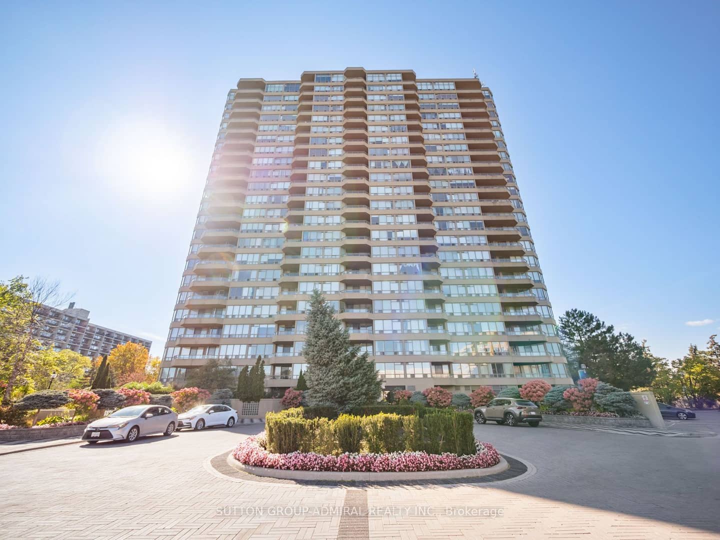 10 Torresdale Avenue, Toronto, ON M2R 3V8