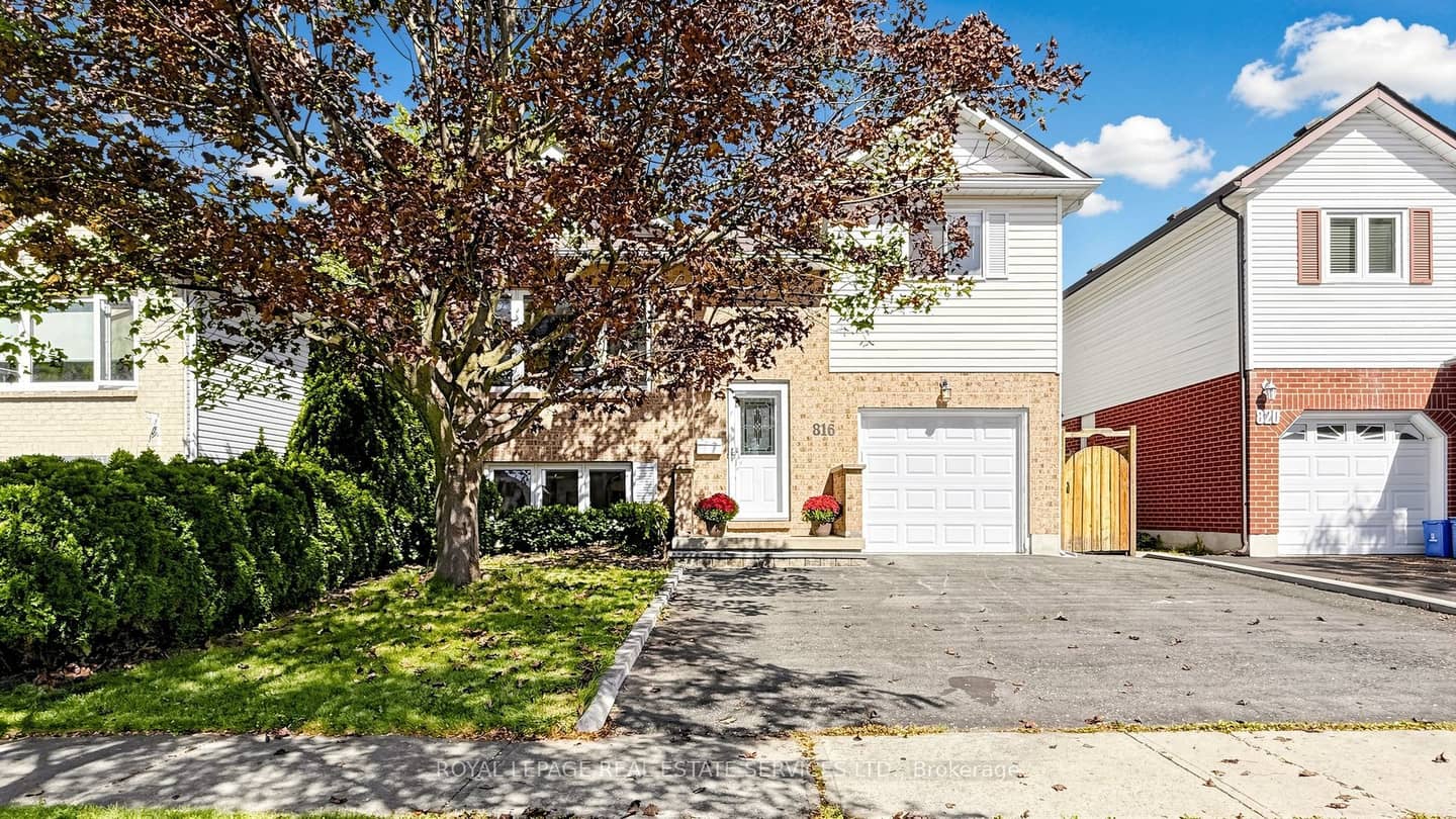 816 Beatrice Street E, Oshawa, ON L1K 2H7