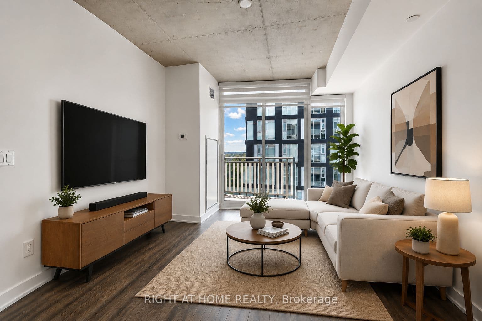 45 BASEBALL Place 903, Toronto, ON M4M 0H1