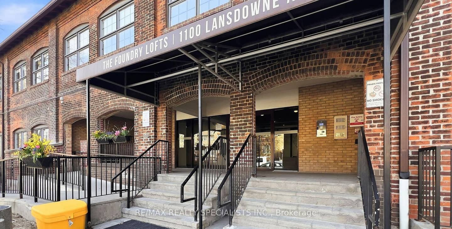 1100 Lansdowne Avenue 201, Toronto, ON M6H 4K1
