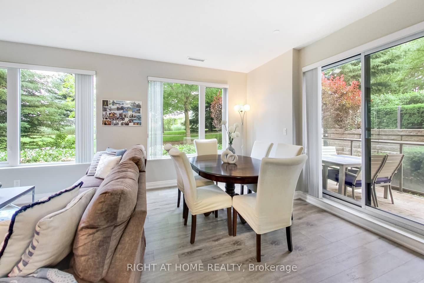 277 South Park Road 115, Markham, ON L3T 0B7