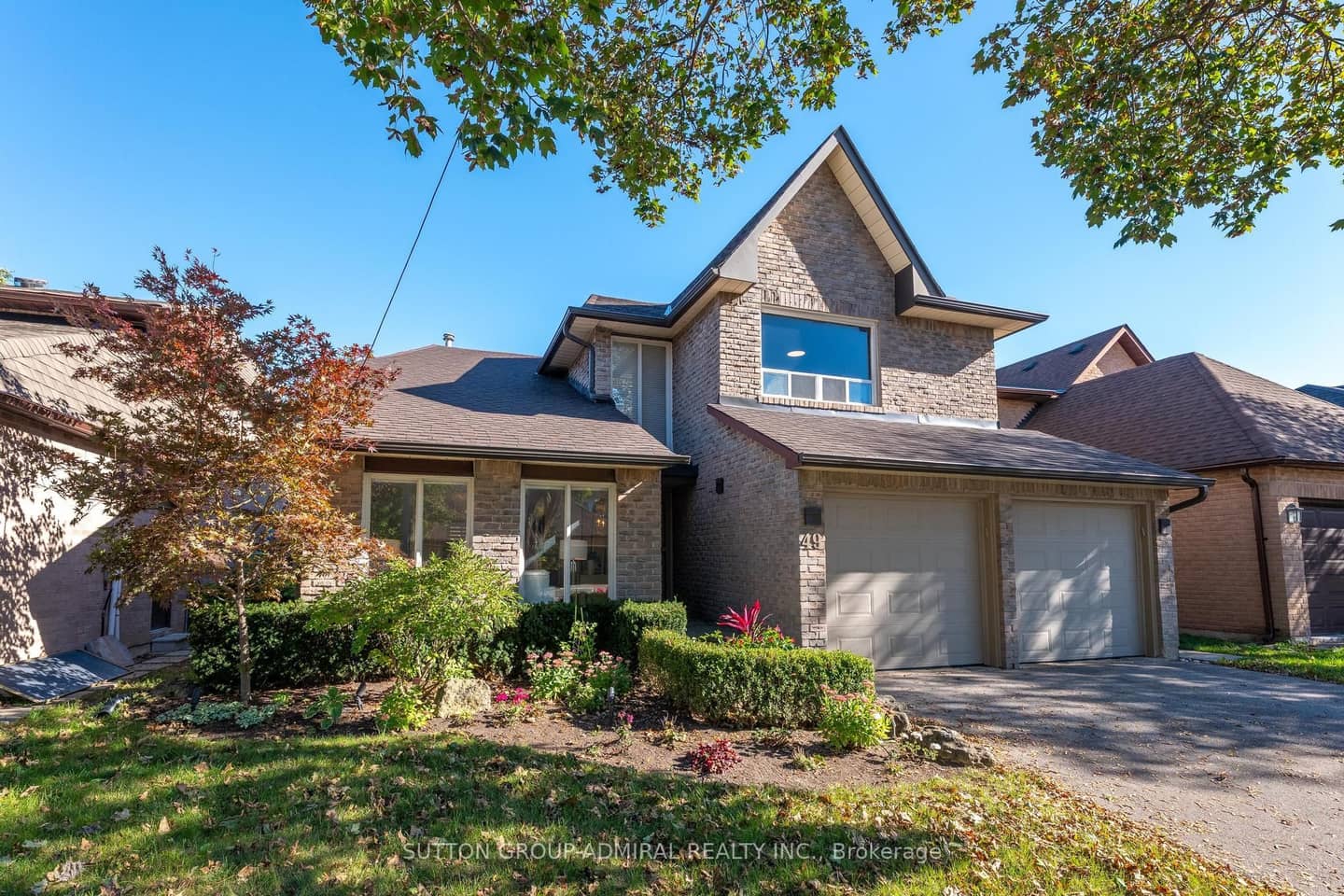49 Hetherington Crescent, Vaughan, ON L4J 2M9