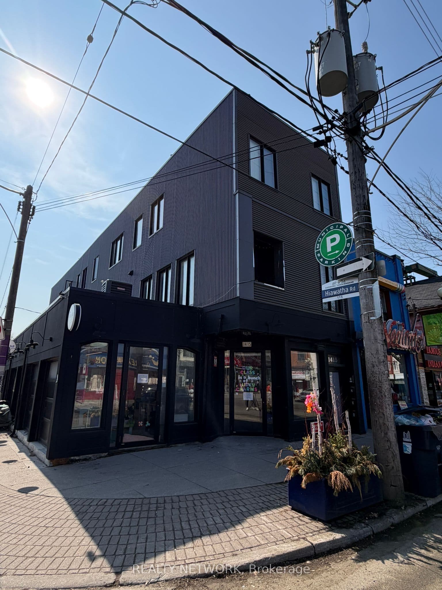 1415 Gerrard Street E, Toronto, ON M4L 1Z5
