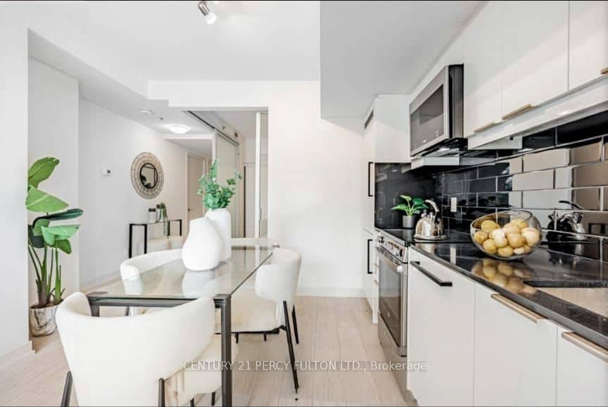 90 Glen Everest Road 318, Toronto, ON M1N 1T7