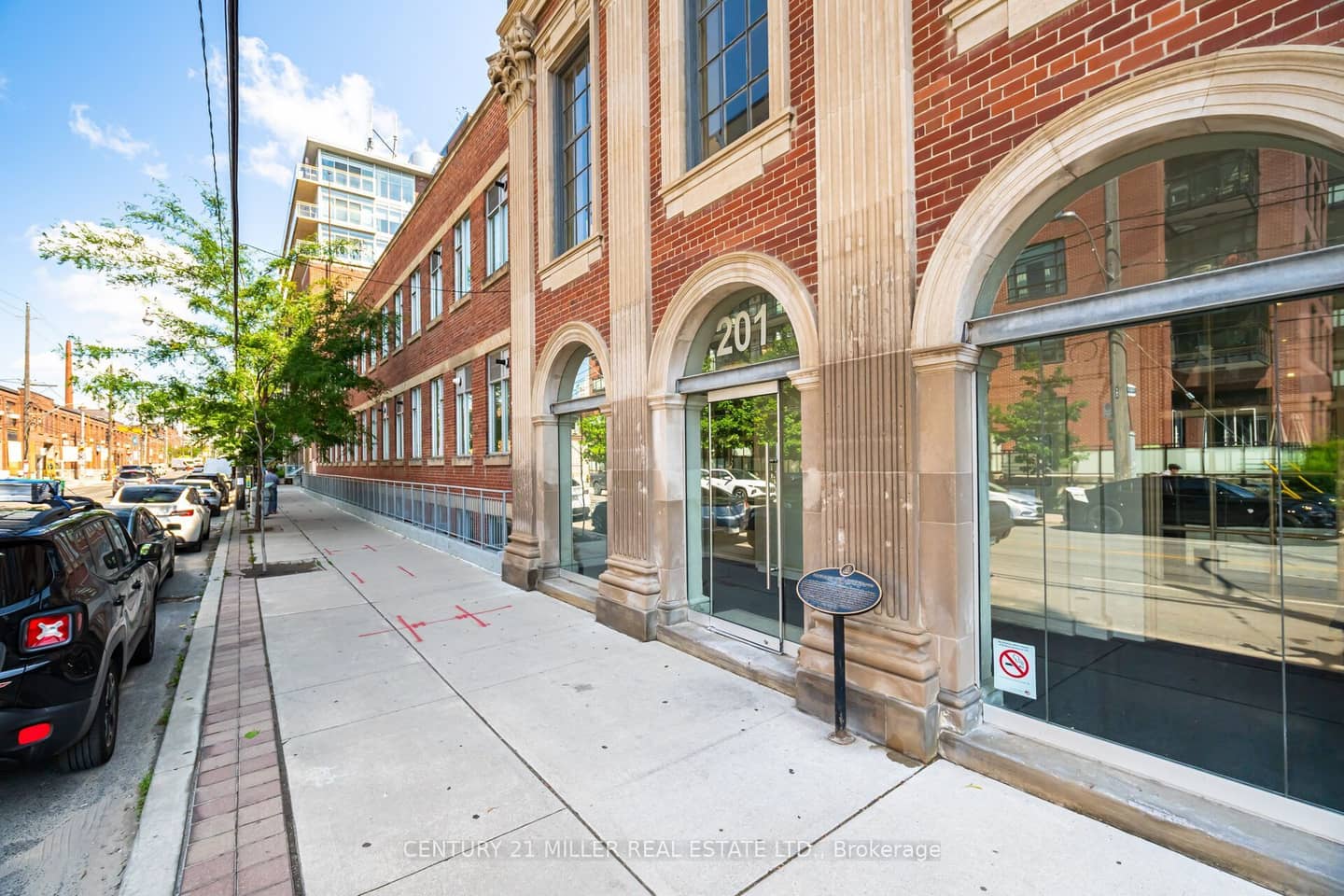 201 Carlaw Avenue 123, Toronto, ON M4M 2S3