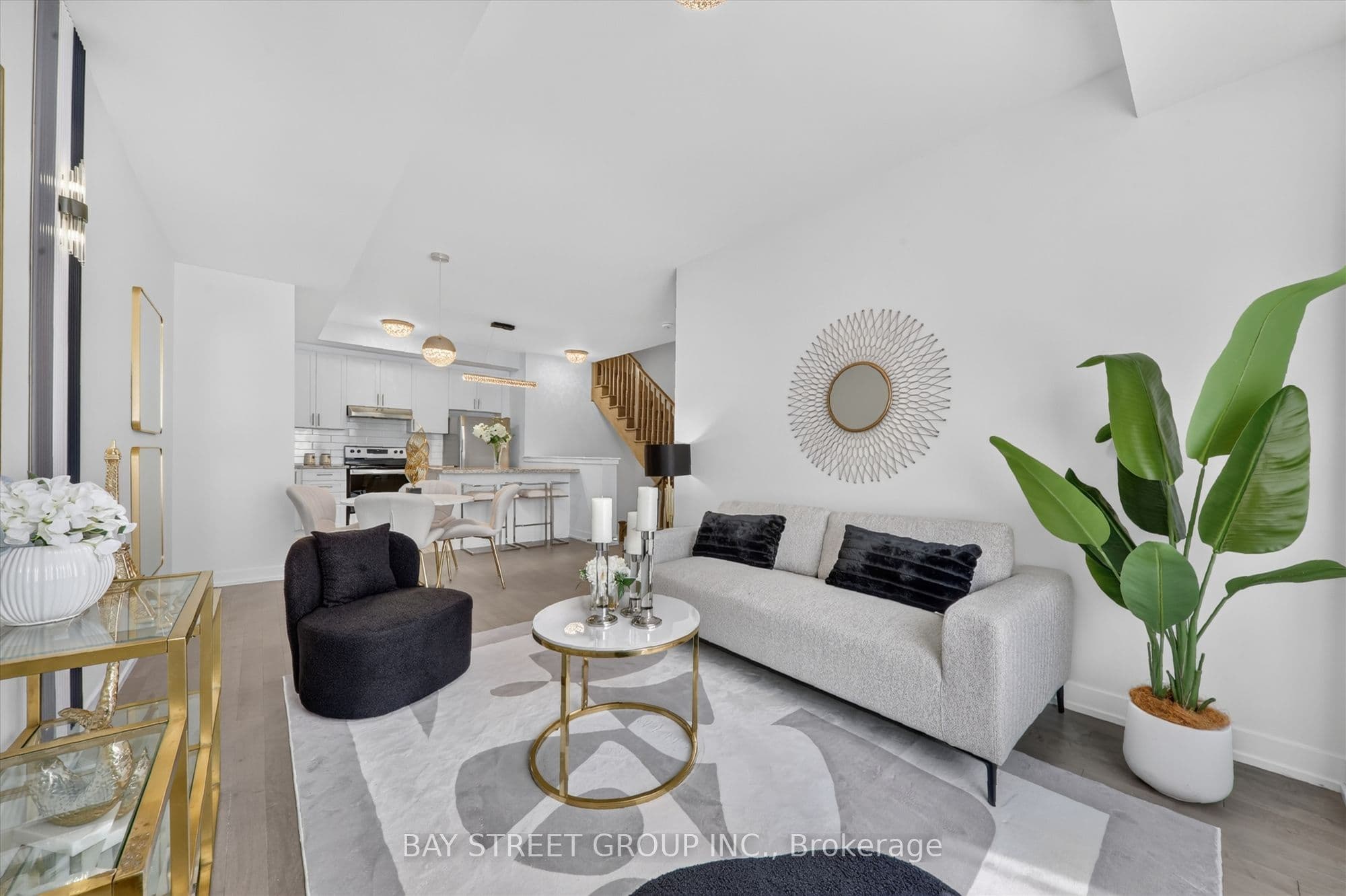 42 Herman Gilroy Lane, Markham, ON L6C 3L7