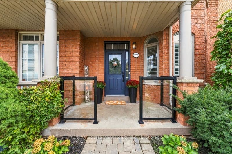 272 Glenashton Drive, Oakville, ON L6H 6H5