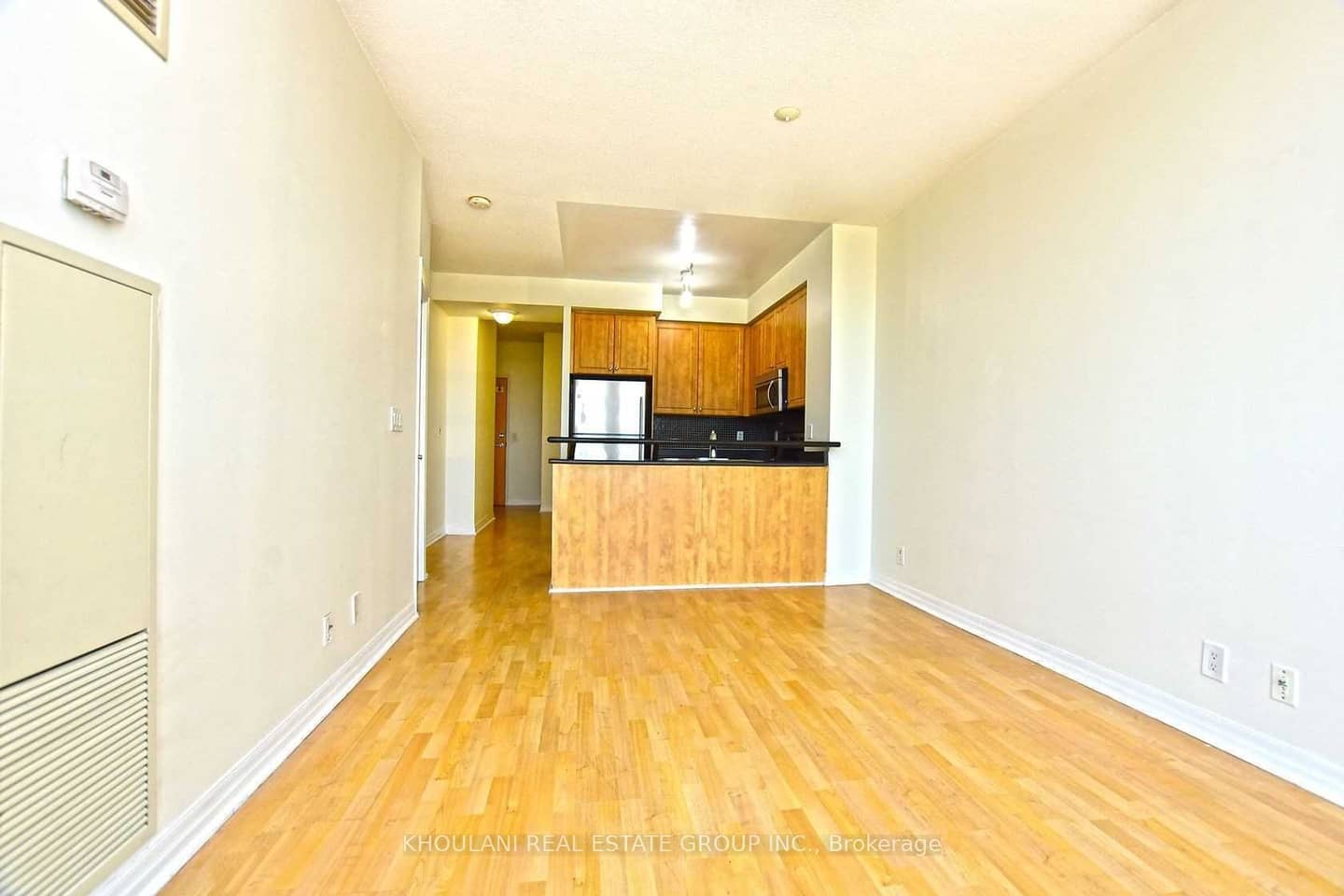 220 Burnhamthorpe Road 2201, Mississauga, ON L5B 4N4
