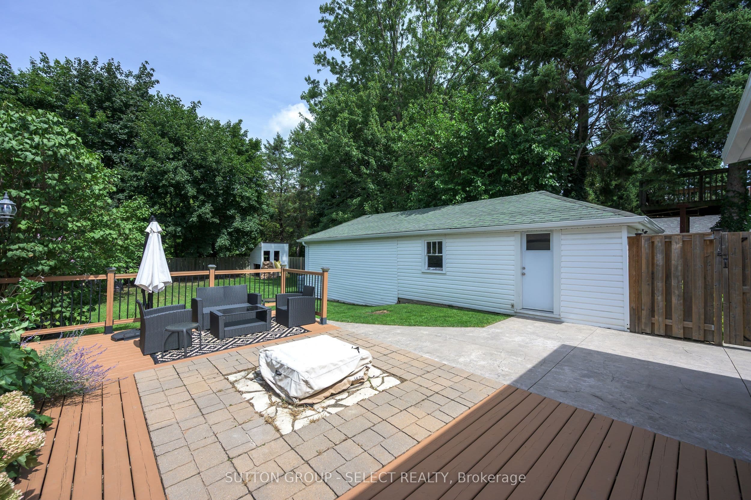 1852 Avalon Street, London East, ON N5W 3G8