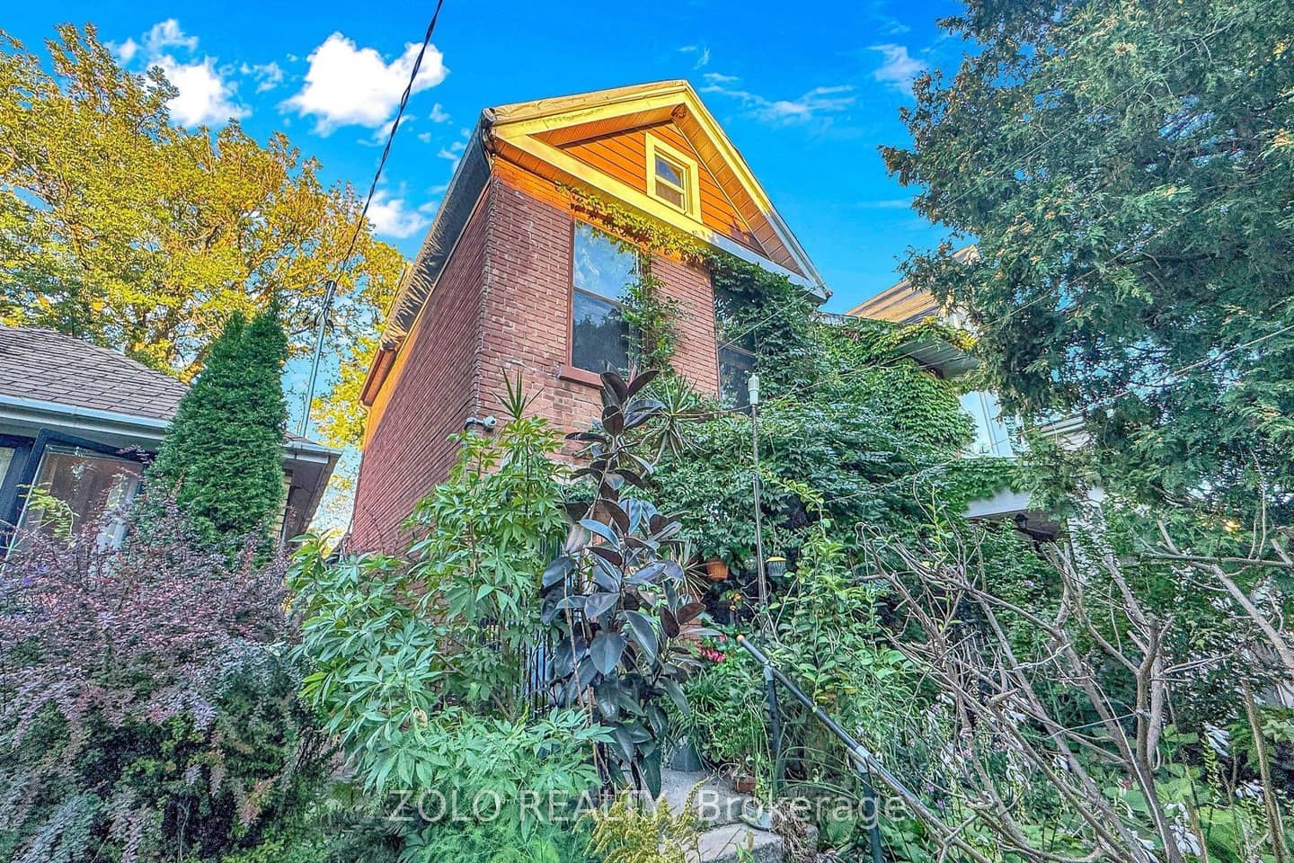 189 Leslie Street, Toronto, ON M4M 3C6