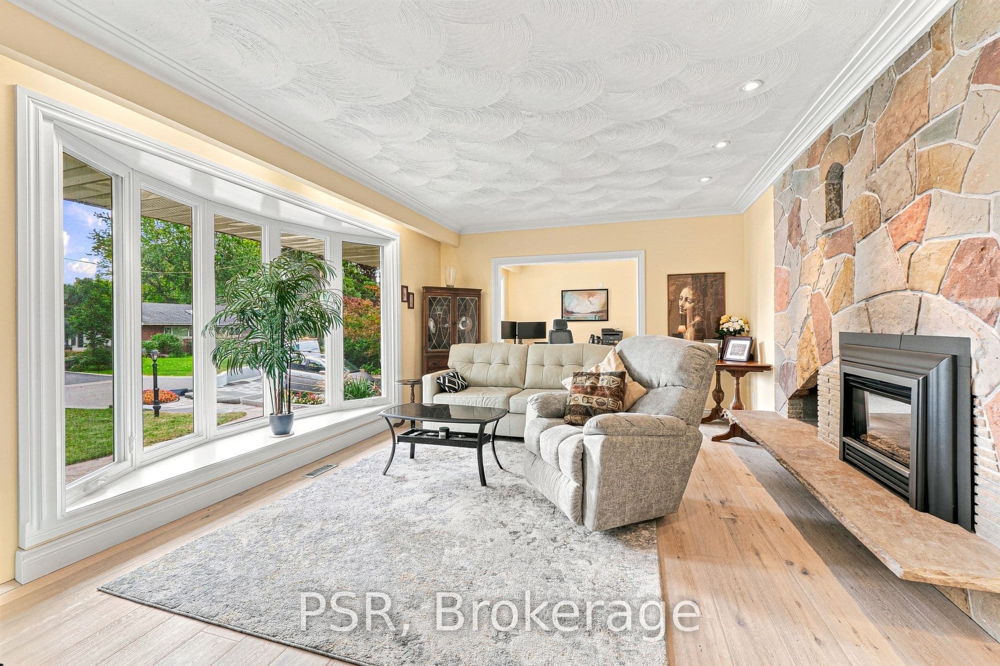 15 Valleyview Road, Halton Hills, ON L7G 1W3