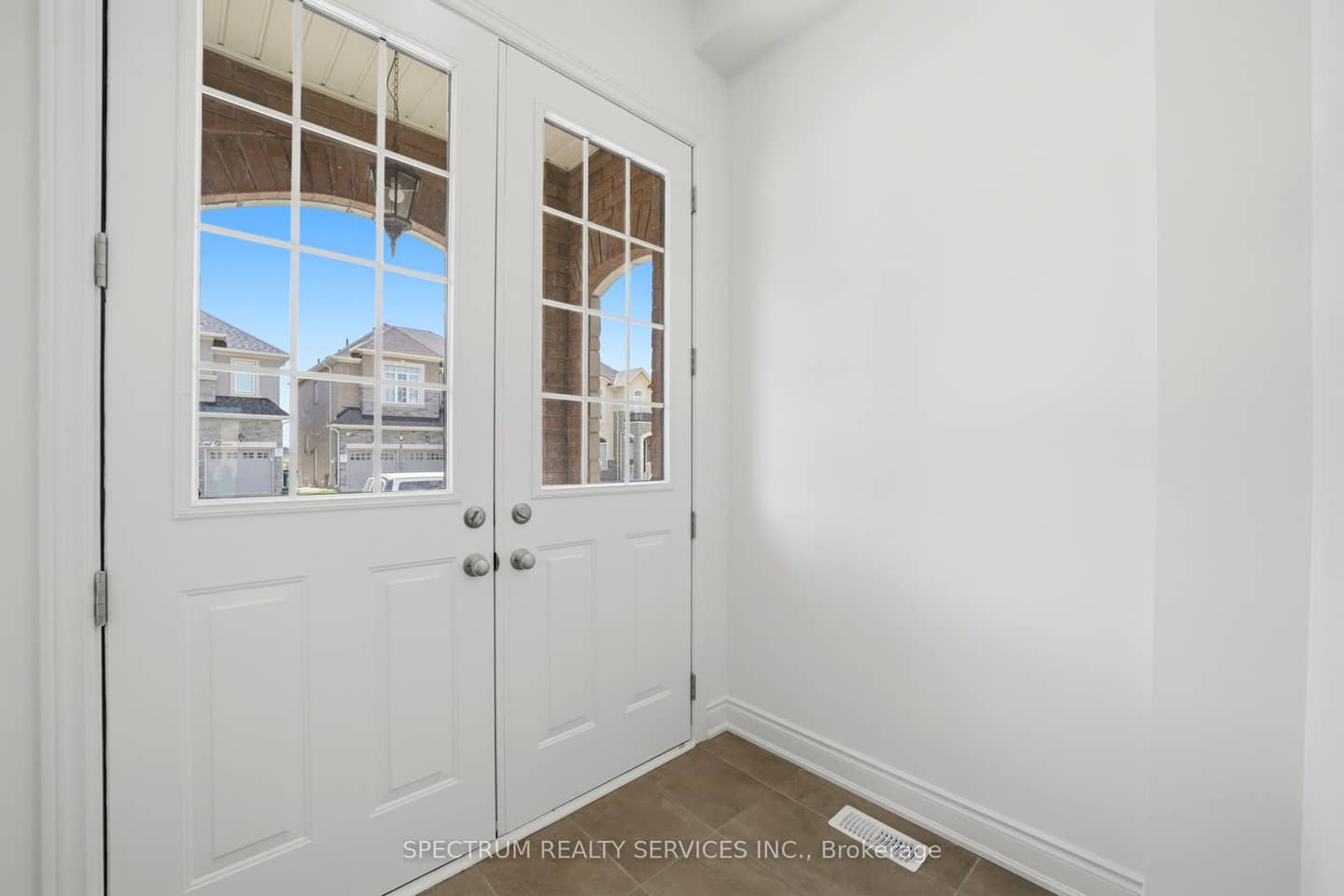 70 Stratford Drive, Caledon, ON L7C 4C4