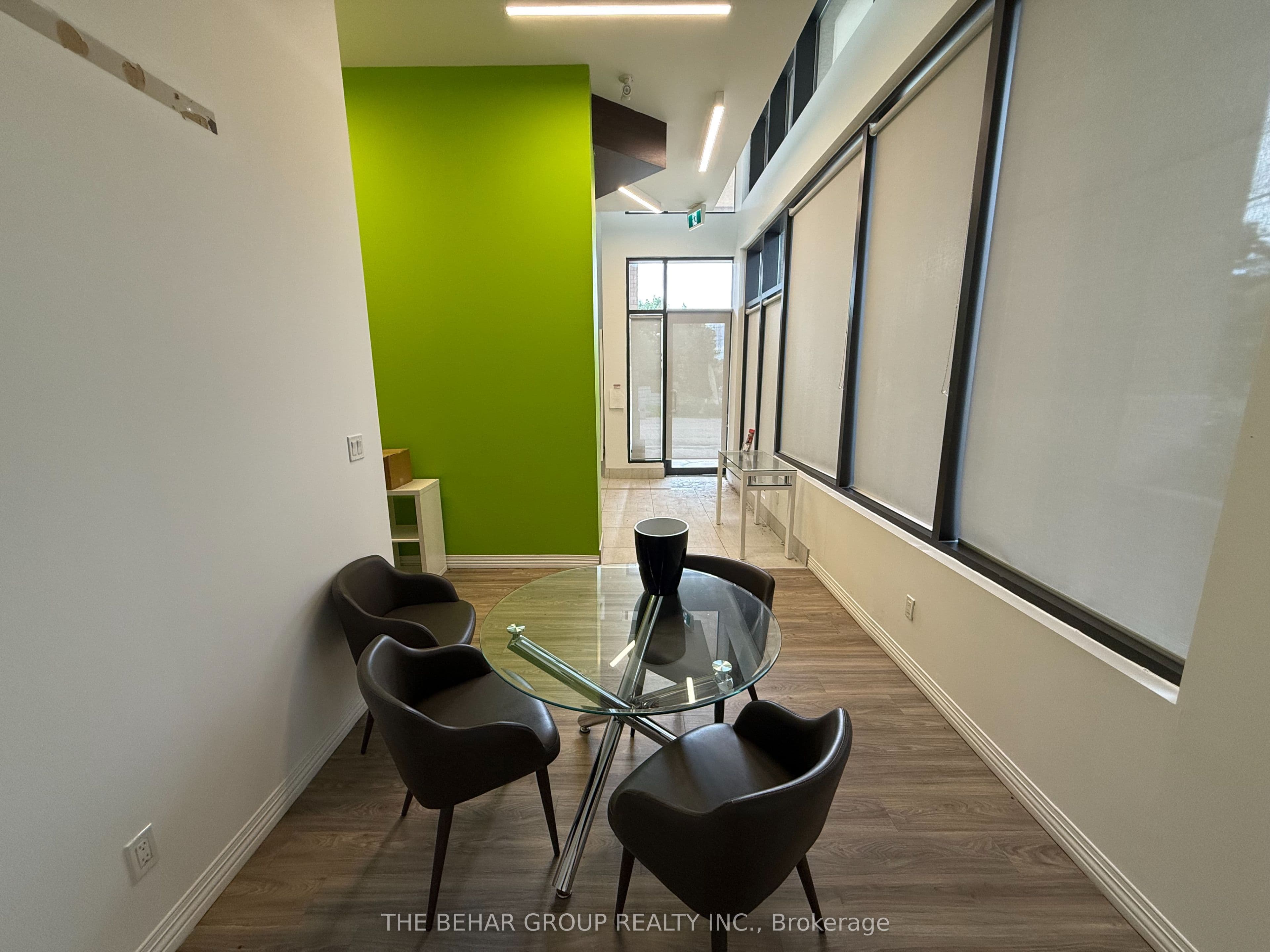 3435 Weston Road, Toronto, ON M9M 0G4