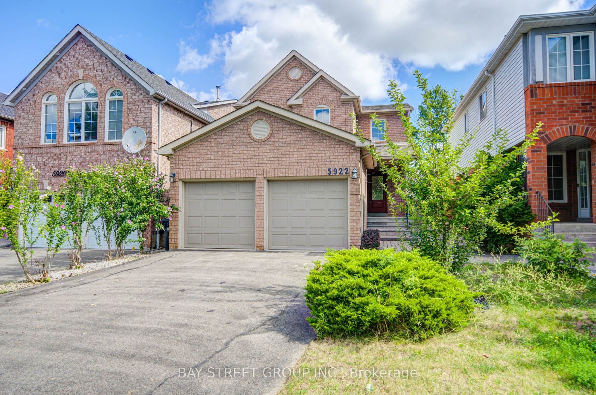 5922 Dalebrook Crescent, Mississauga, ON L5M 5R9