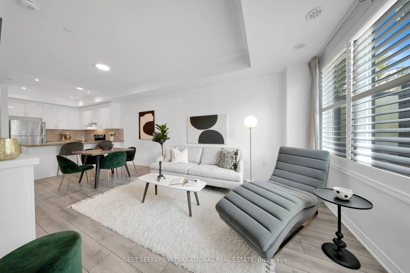 1155 Stroud Lane 2, Mississauga, ON L5J 0B3