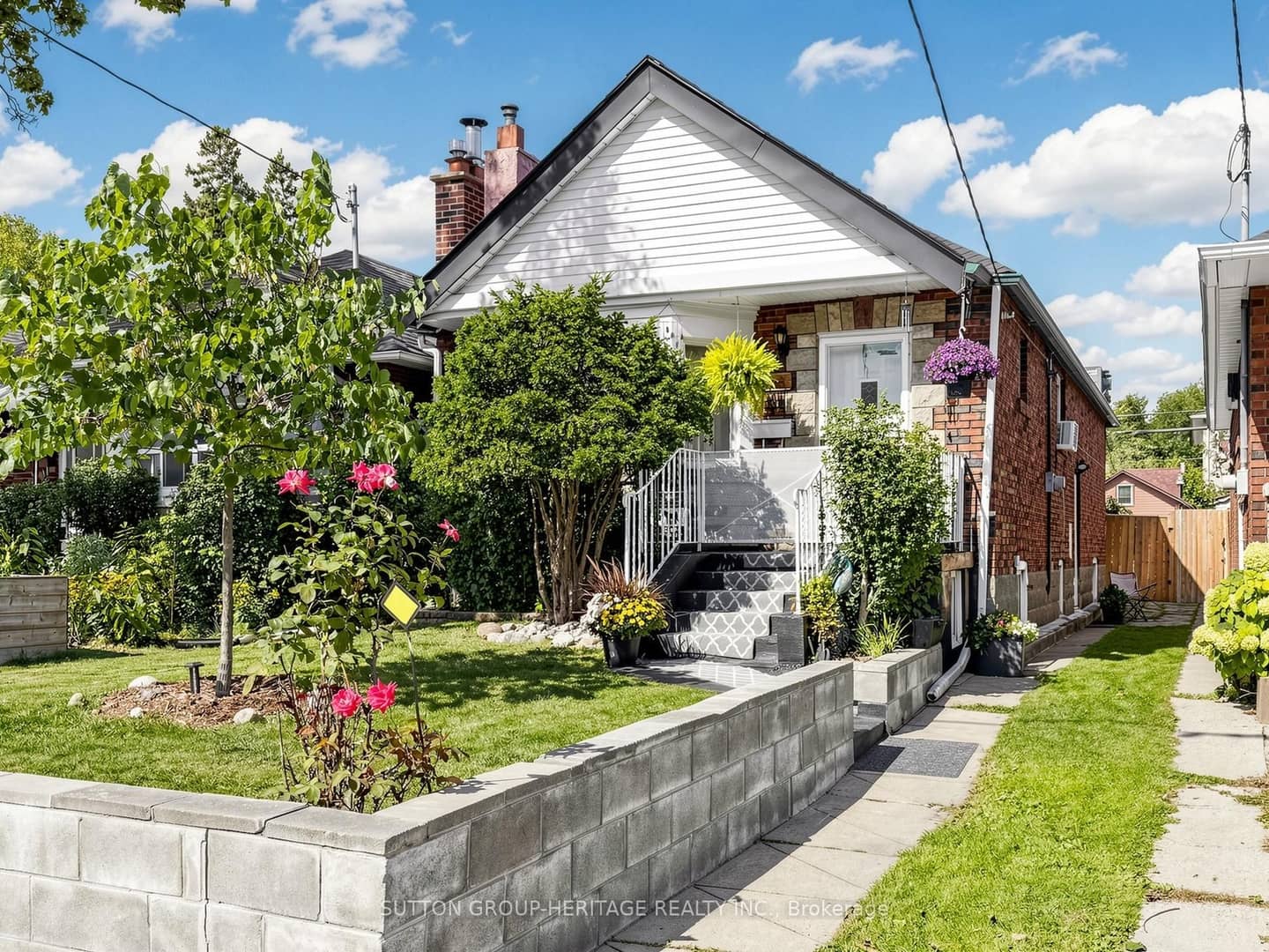 248 Westwood Avenue, Toronto, ON M4J 2H4