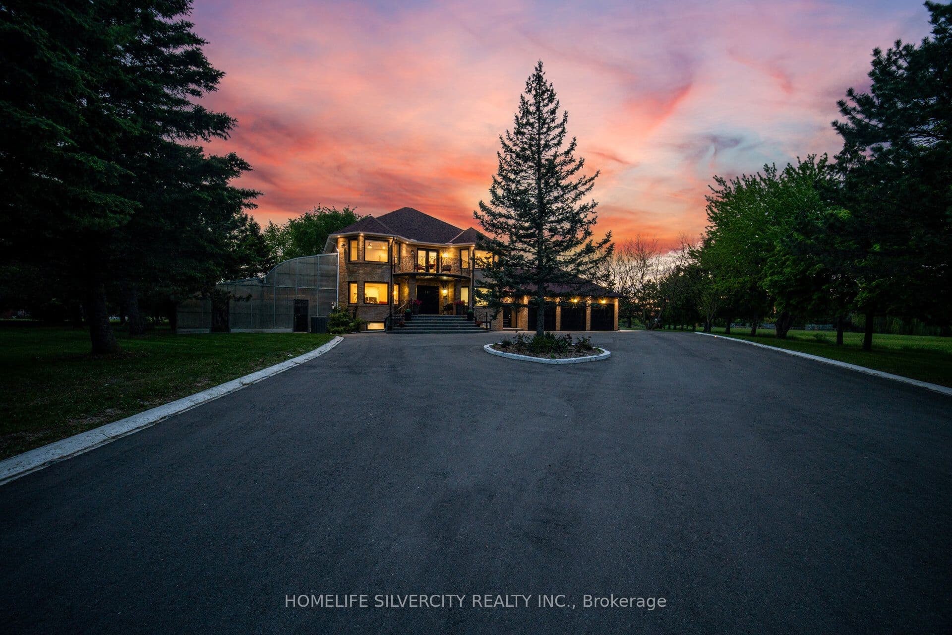 15 Estateview Circle, Brampton, ON L6P 0R3