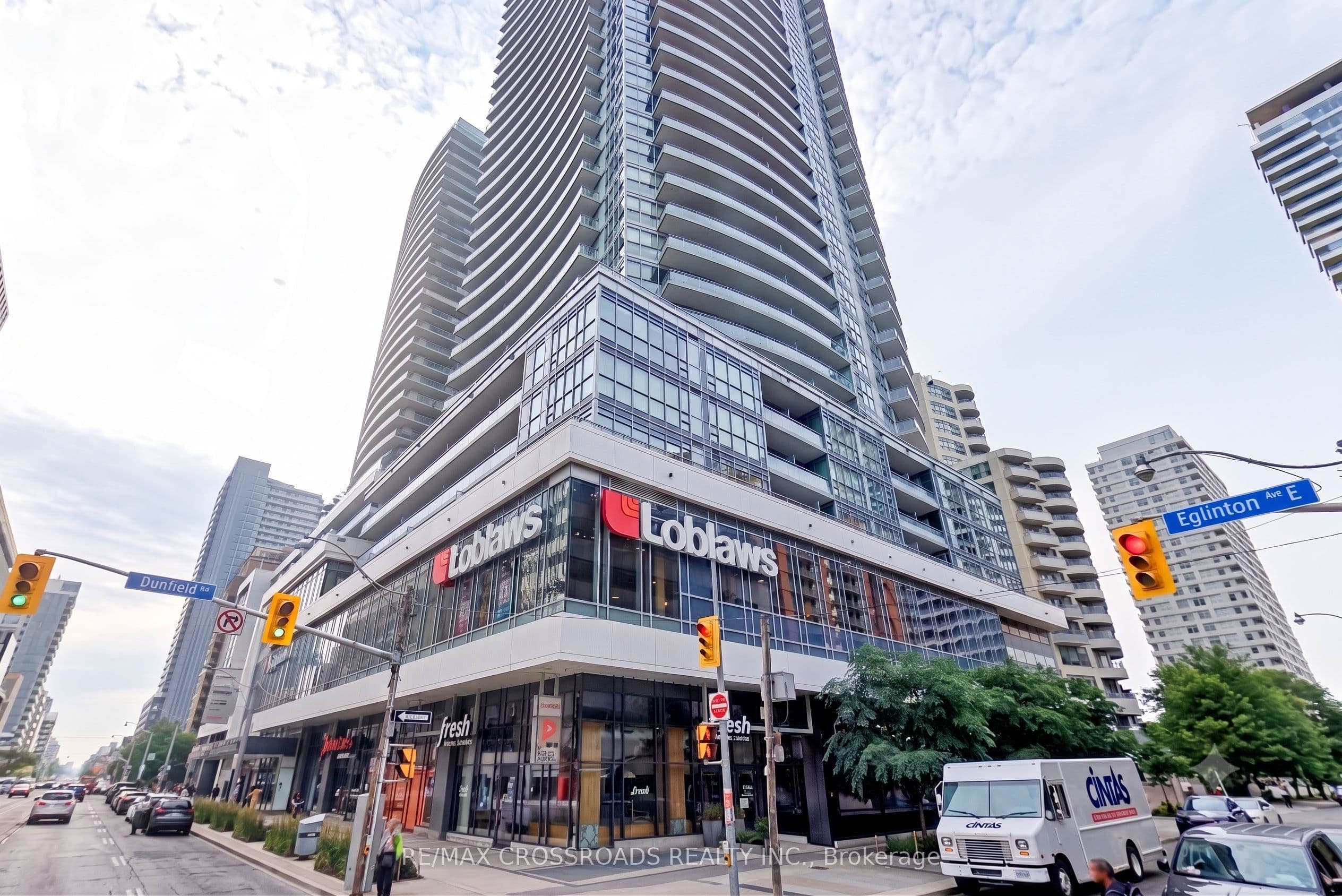 89 Dunfield Avenue 2202, Toronto, ON M4S 0A4